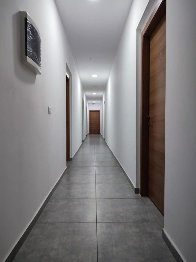 Alo Alo Albergo Casteggio ภายนอก รูปภาพ